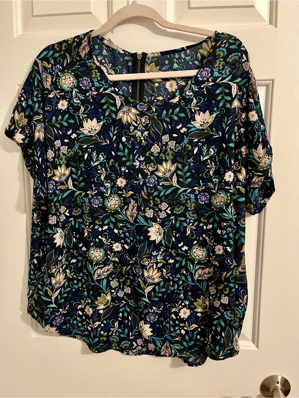 Maurices Sheer Navy Floral Short-Sleeve Blouse XL EUC
